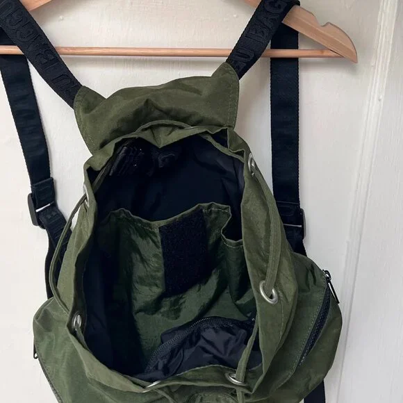 BAGGU Sport Backpack - Picture 4 of 5